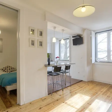 Appartement Bmyguest - Castelo Stylish Flat